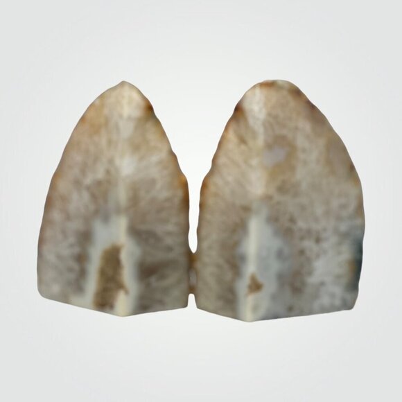 Agate Crystal bookends with Geode Center, Natural stone, Bookshelf Decor (EA) - Picture 5 of 13